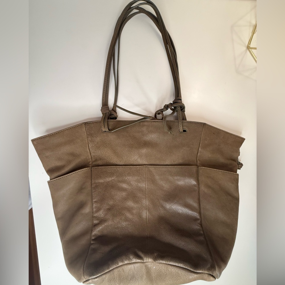 Lucky Brand Green Leather Shoulder Bag/Tote - Picture 13 of 16